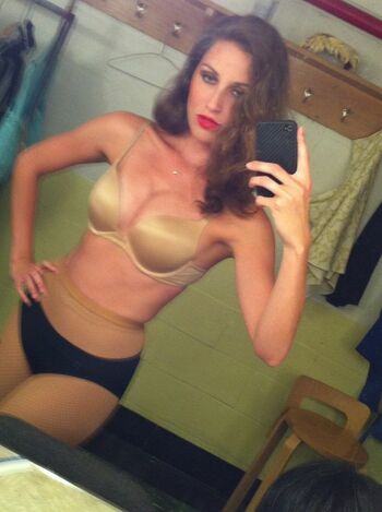 Alix Paige Nude Leaks Photo 19