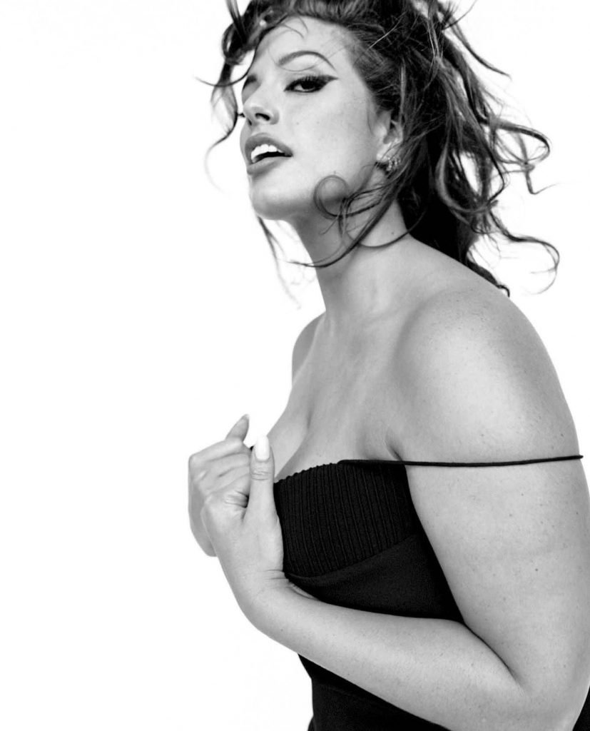 Ashley Graham Sexy (9 New Photos)