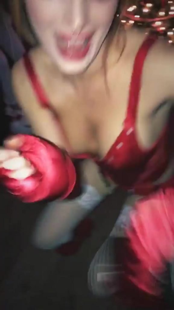 Bella Thorne Sexy (20 New Photos + Gifs &amp; Video)