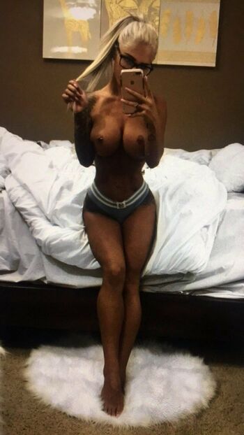 Cassie 'Badass Cass Fit' / badasscassfit_ Nude Leaks Photo 34