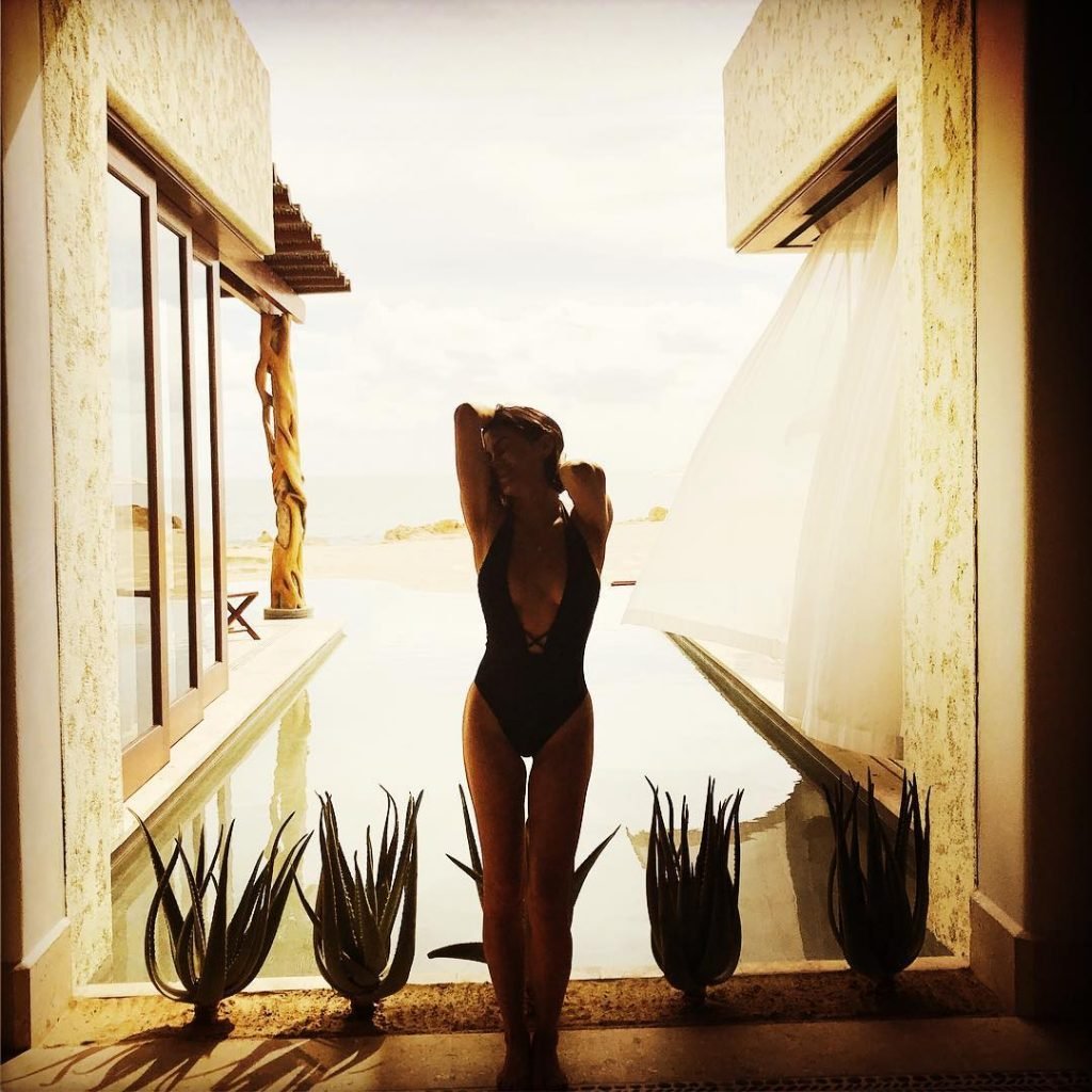 Jenna Dewan Tatum Sexy (4 Photos)
