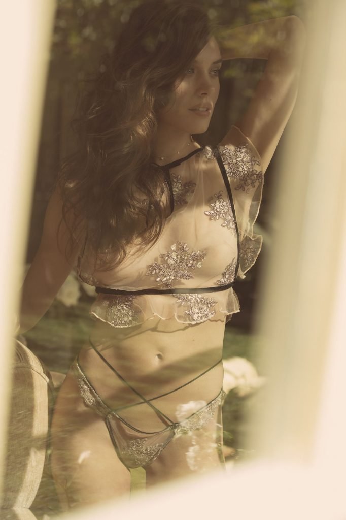 Kayla Jean Garvin Nude &amp; Sexy (15 Photos)