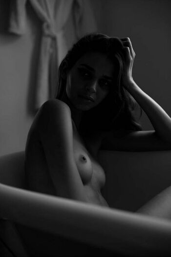Laissa Medeiros / la_iissa Nude Leaks Photo 31