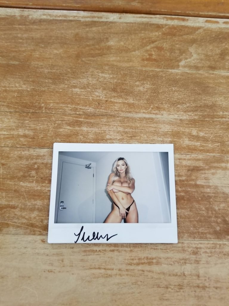 Lindsey Pelas Sexy Nude &amp; Sexy (19 Photos)
