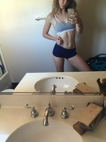 Mackenzie Lintz / madisonlintz Nude Leaks Photo 89