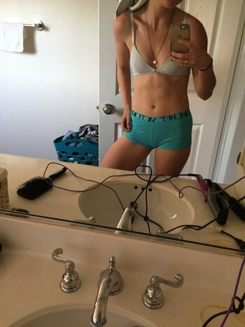Mackenzie Lintz / madisonlintz Nude Leaks Photo 94