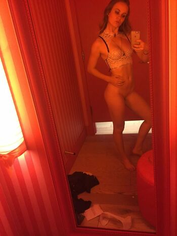Mackenzie Lintz / madisonlintz Nude Leaks Photo 117