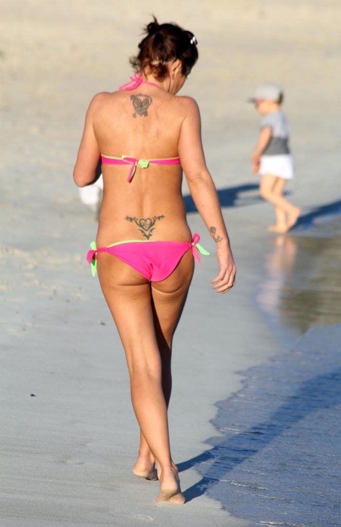 Danniella Westbrook Sexy &amp; Topless (34 Photos)