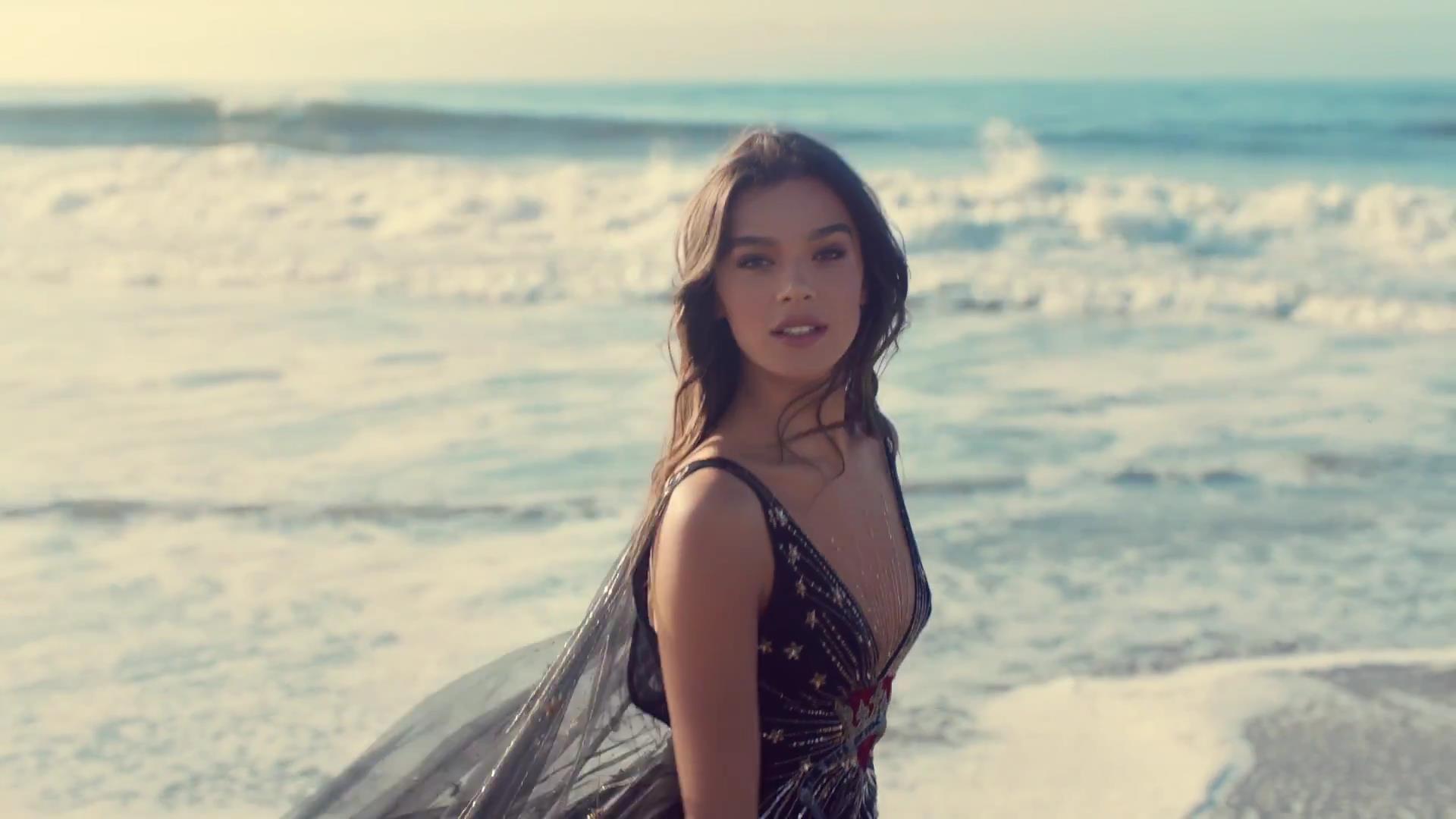 1920px x 1080px - Hailee Steinfeld Sexy (30 Pics + Gifs & Video) | #TheFappening