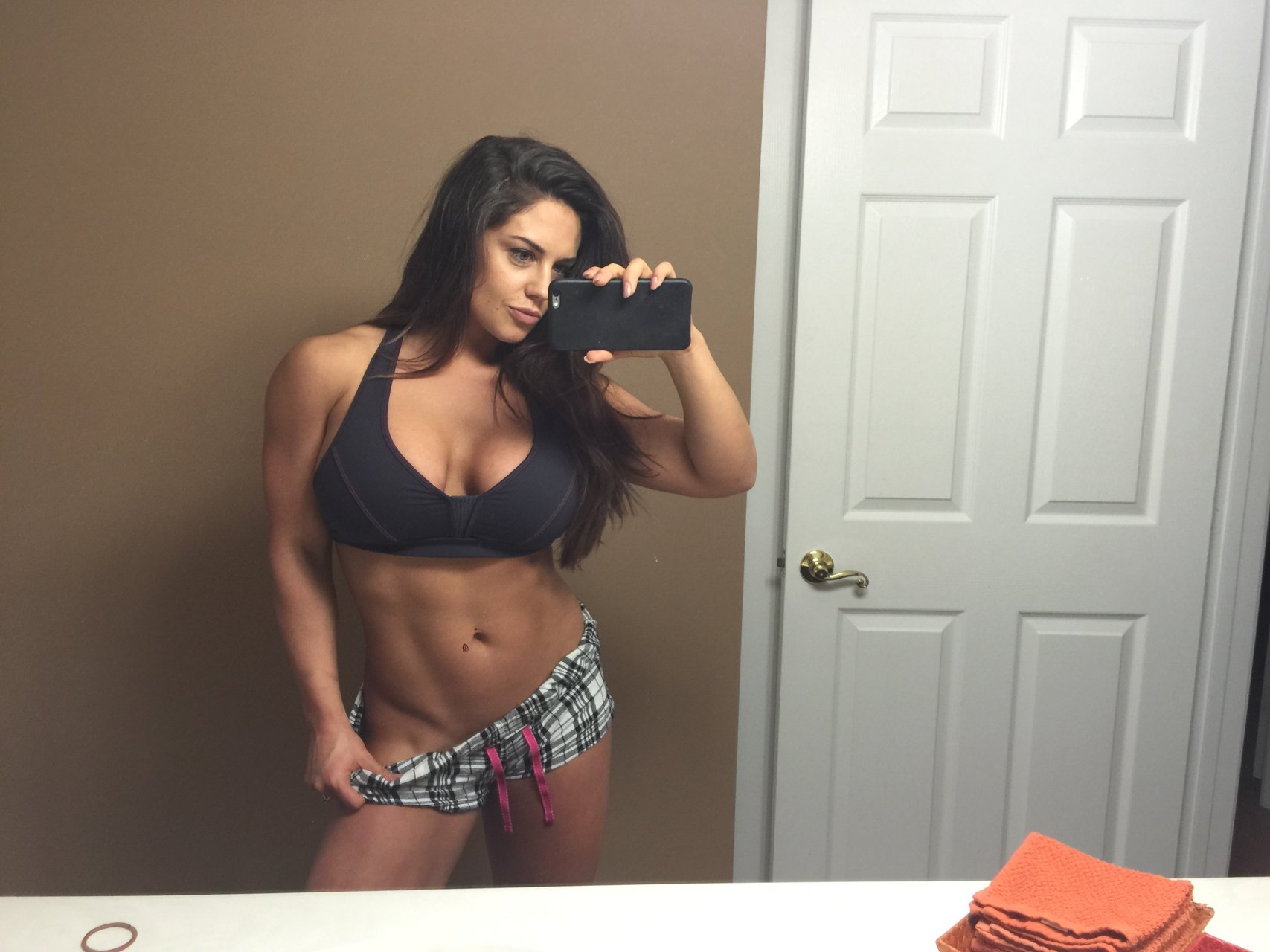 Kaitlyn Wwe Leaked Thefappening New Photos Thefappening Free Download Nude ...