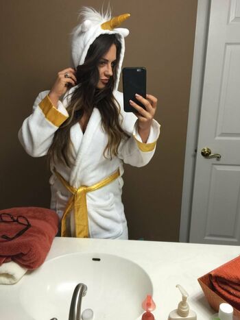 Kaitlyn (WWE) / celestebonin Nude Leaks Photo 401