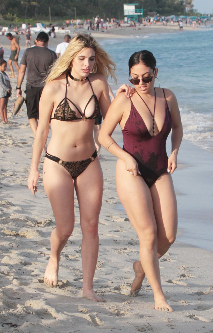 820px x 1280px - Lele Pons & Inanna Sarkis Sexy (39 Photos + Video) | #TheFappening