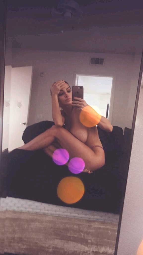 Lindsey Pelas Sexy &amp; Topless (22 Photos + Gifs)