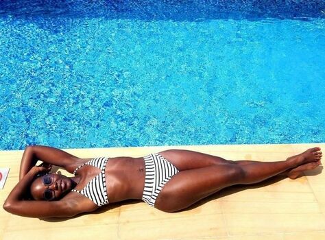 Lupita Nyong'o / lupitanyongo Nude Leaks Photo 11