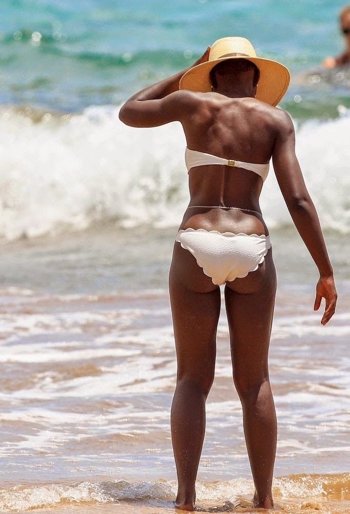 Lupita Nyong’o Nude &amp; Sexy (20 Photos)
