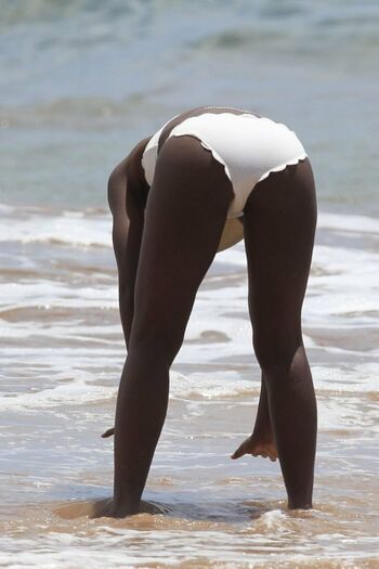 Lupita Nyong'o / lupitanyongo Nude Leaks Photo 23