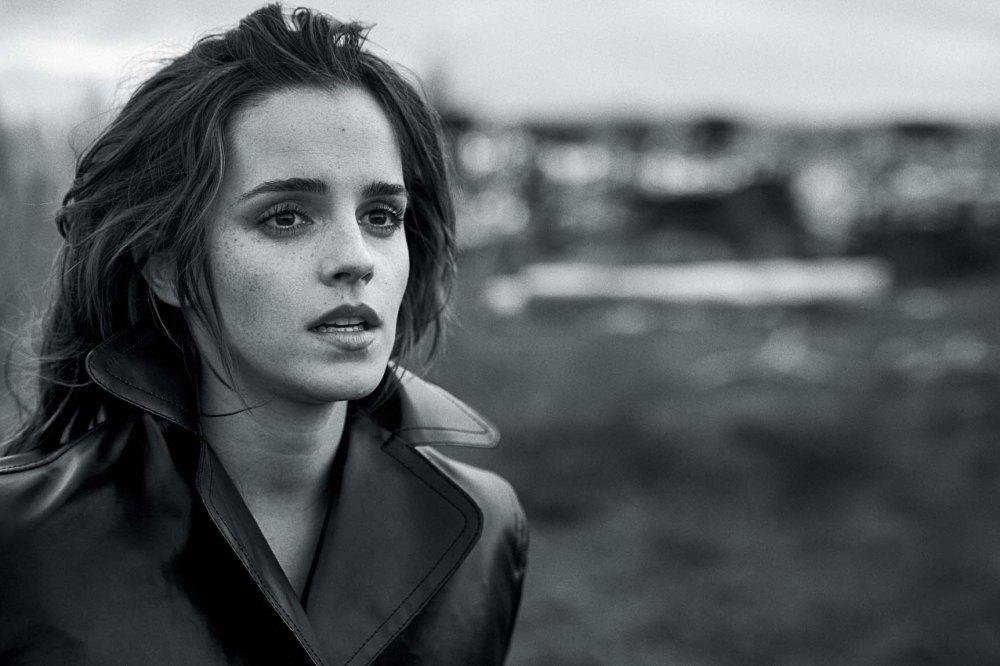 Emma Watson Sexy (17 Photos)