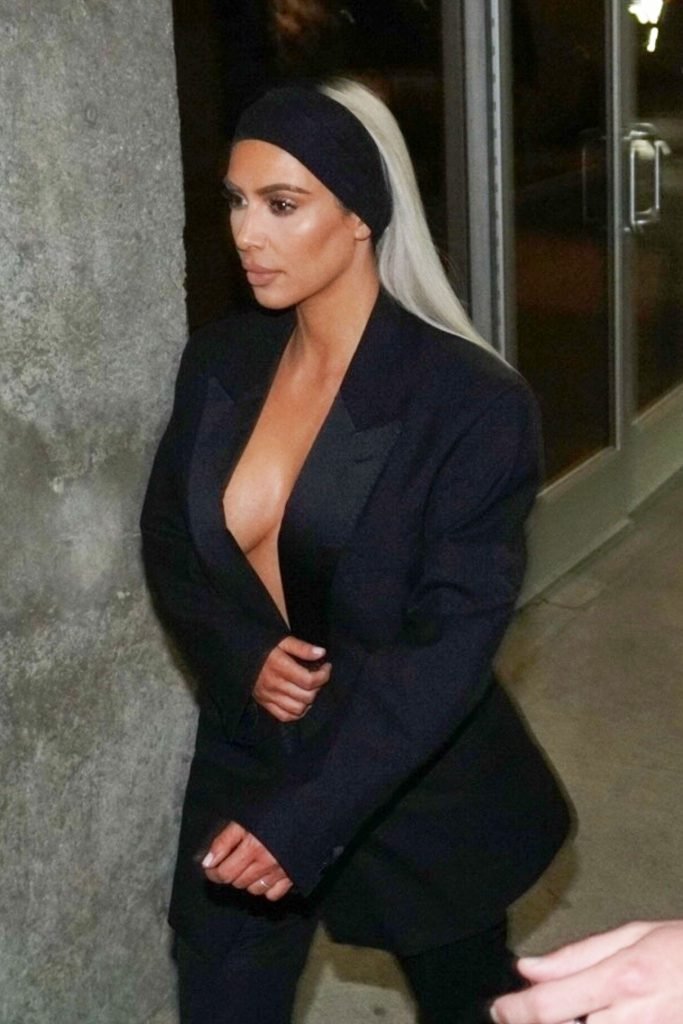 Kim Kardashian Braless (53 Photos)