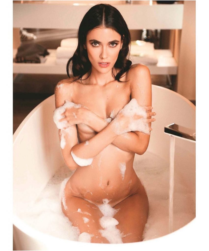 Marly Velasquez Nude &amp; Sexy (17 Photos)