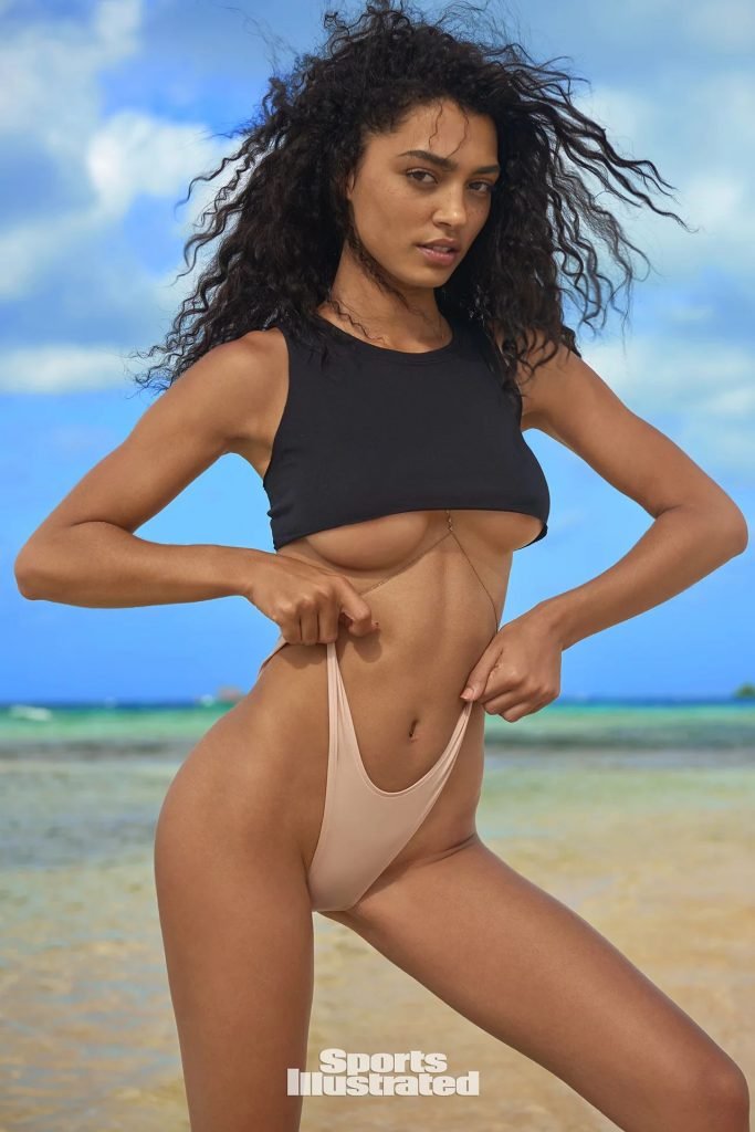 Raven Lyn – 2018 Sports Illustrated Swimsuit Issue