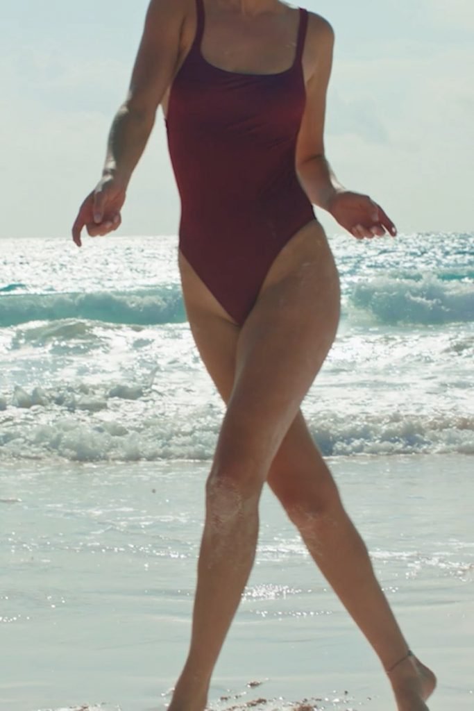 Toni Garrn Sexy (22 Pics + Gif &amp; Videos)