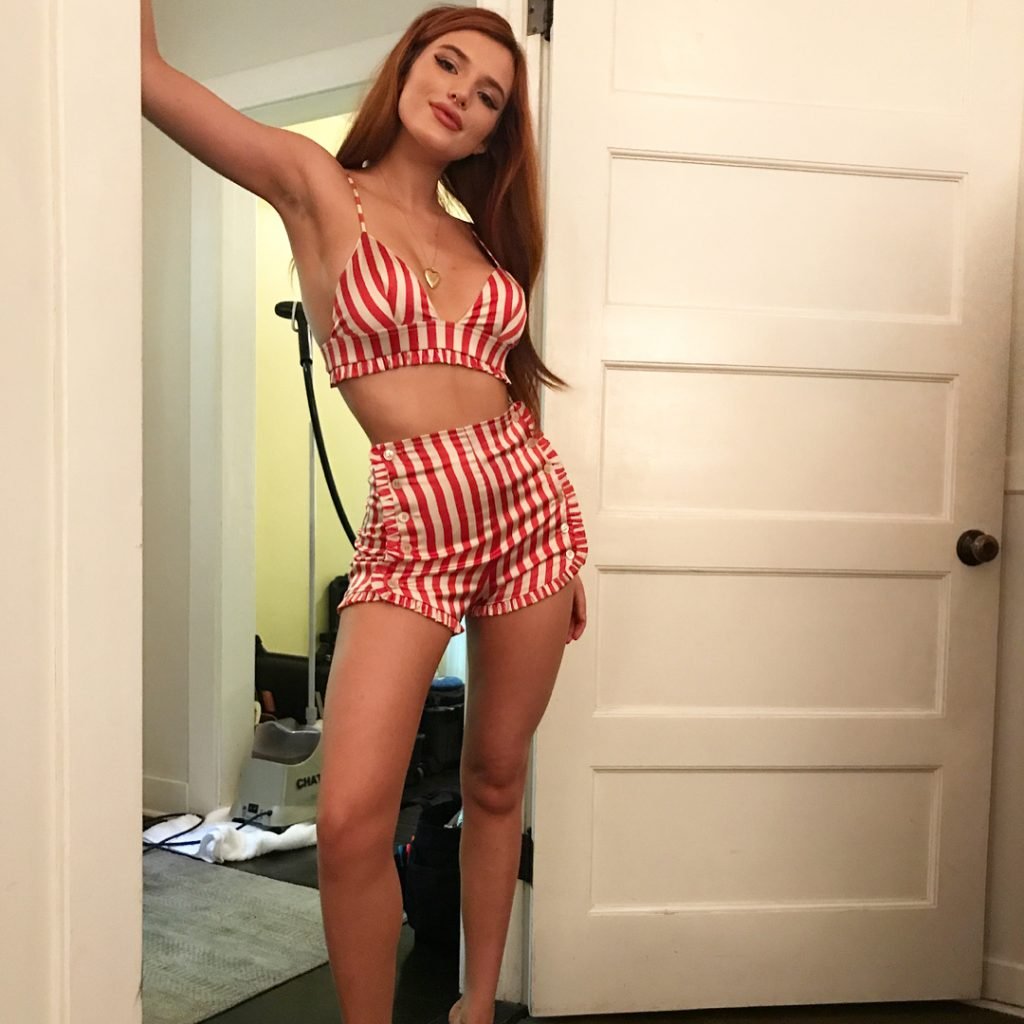 Bella Thorne Shows Off Her ‘Shape’ (2 Pics)