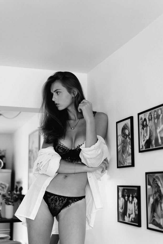 Anastasiya Jepsen Nude &amp; Sexy (7 Photos)