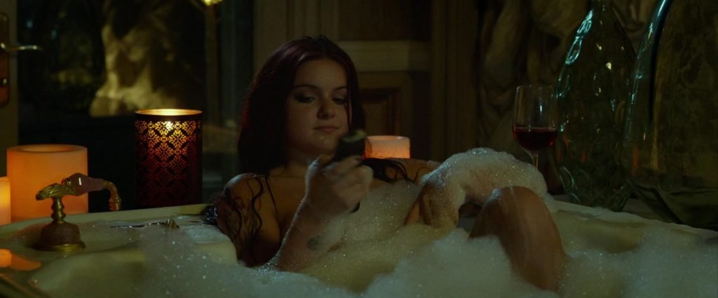 Ariel Winter Nude – The Last Movie Star (2017) HD 1080p