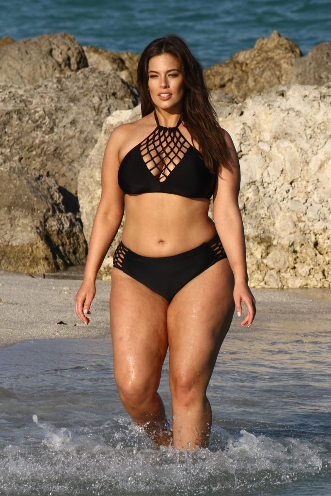 Ashley Graham Looks Like A Sexy Hippo (41 Photos)