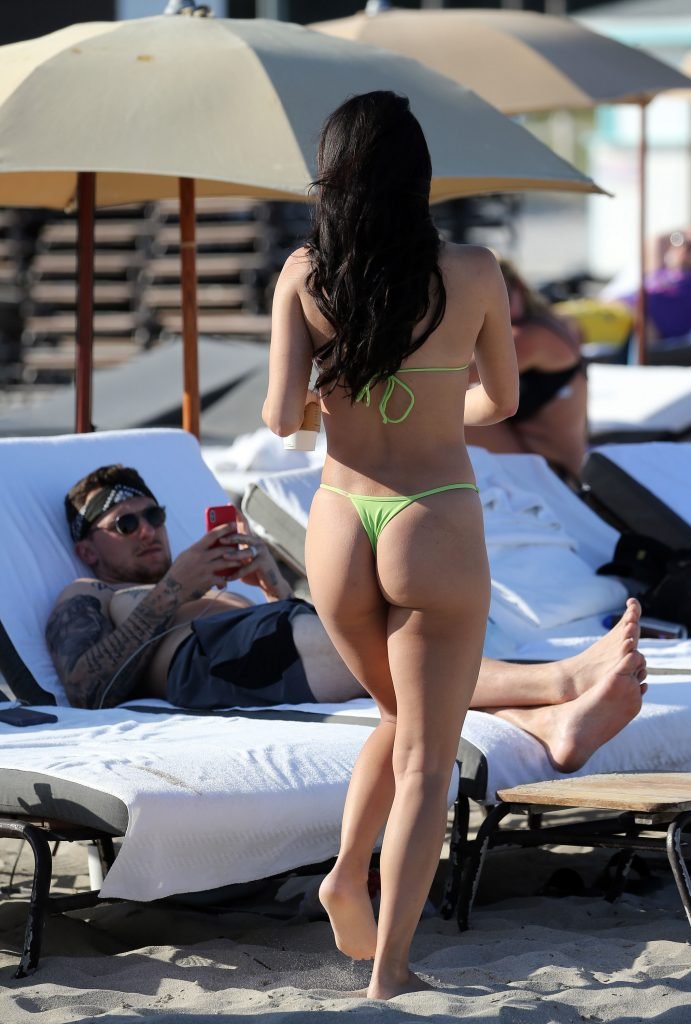 Bre Manziel Flaunts Her Booty In A Green Thong Bikini (28 Photos)