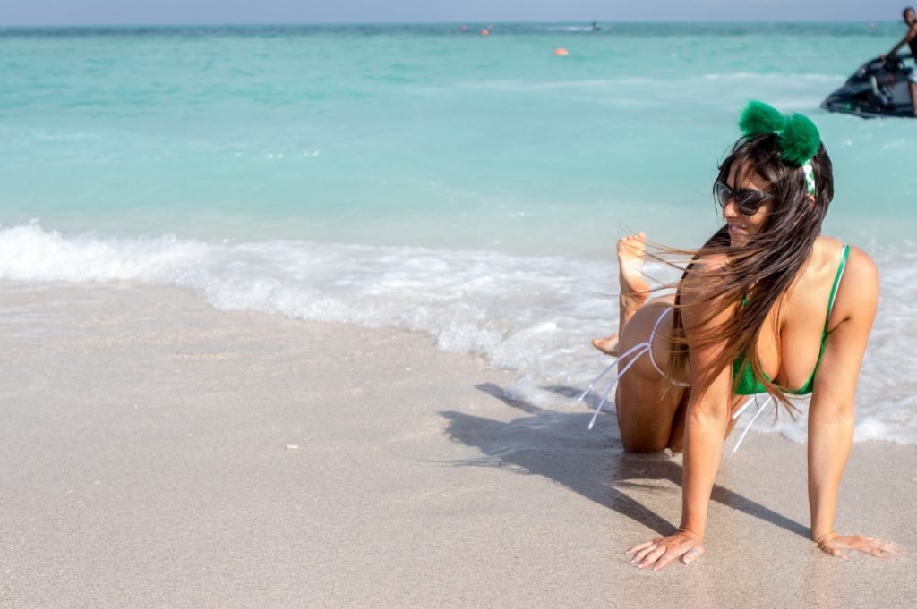 Claudia Romani Celebrates St. Patrick’s Day in Miami (24 Photos)