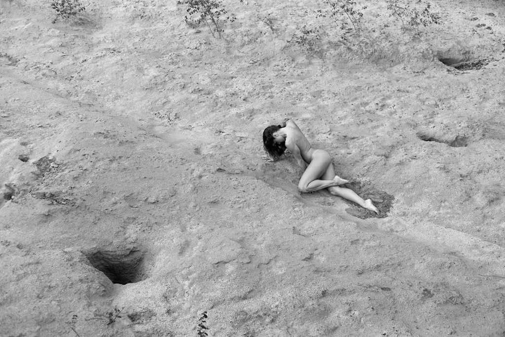 Eliya Aceta Nude &amp; Sexy (9 Photos)
