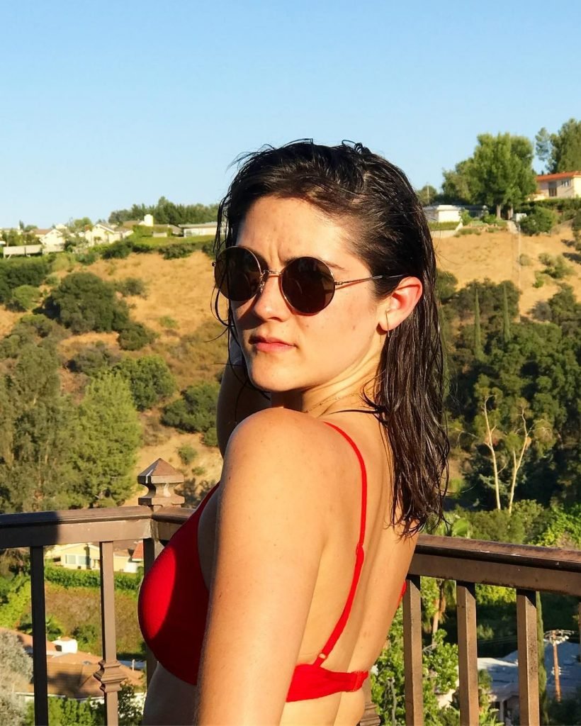 Isabelle Fuhrman Nude &amp; Sexy (18 Photos + Gif &amp; Video)