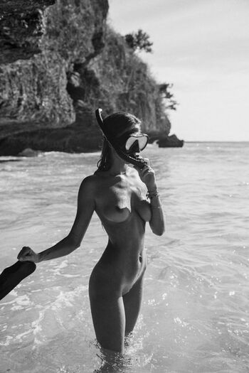 Kati Garnett / iamkatigarnett Nude Leaks Photo 5