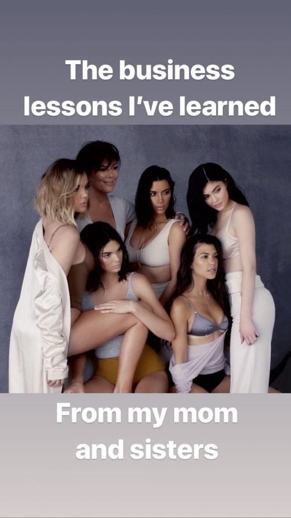 Kim Kardashian Sexy &amp; Topless (20 Photos)