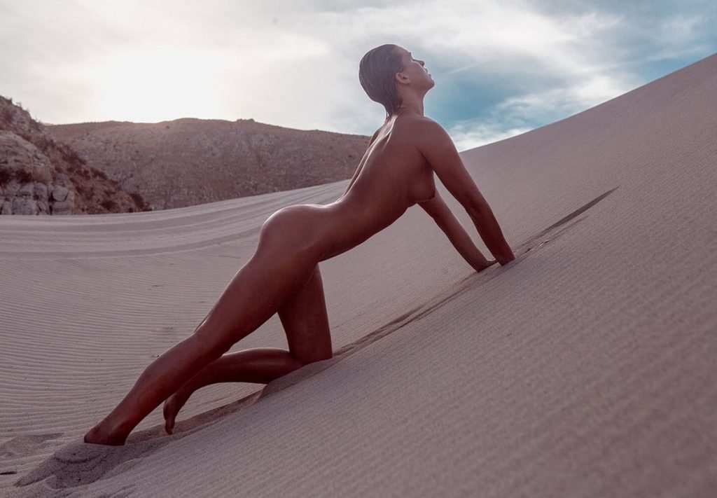 Marisa Papen Nude (13 Hot Photos)
