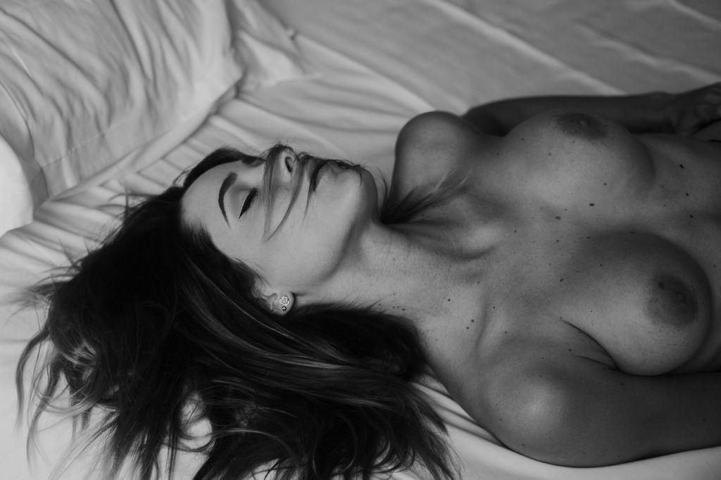 Sadie Gray Nude &amp; Sexy (63 Photos + Videos)