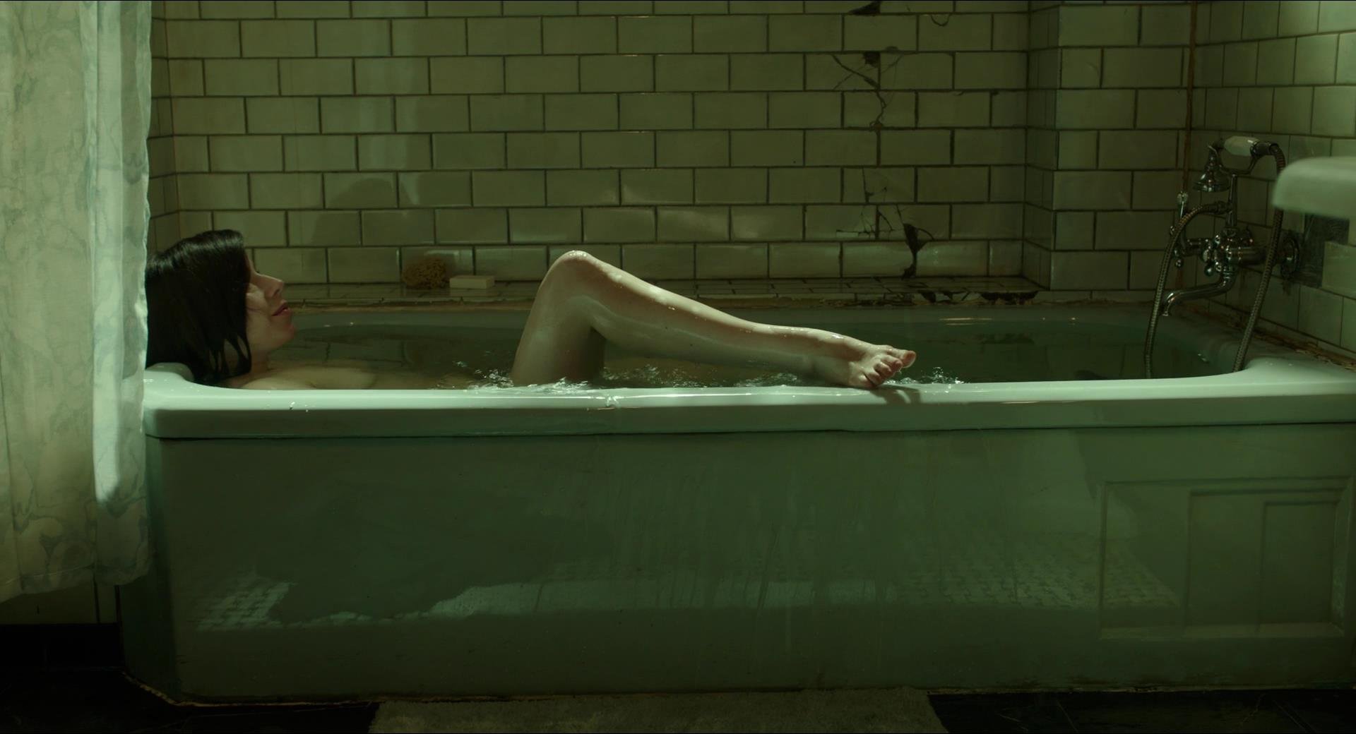 Sally Hawkins, Lauren Lee Smith Nude - The Shape of Water (2017) HD 1080p.