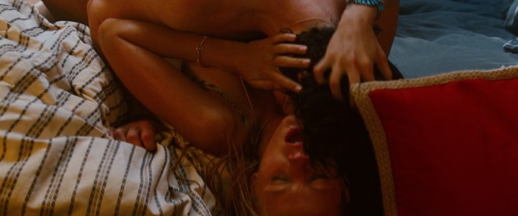 Blake Lively Sexy – Savages (2012) HD 1080p (6 Pics + Gifs &amp; Videos)