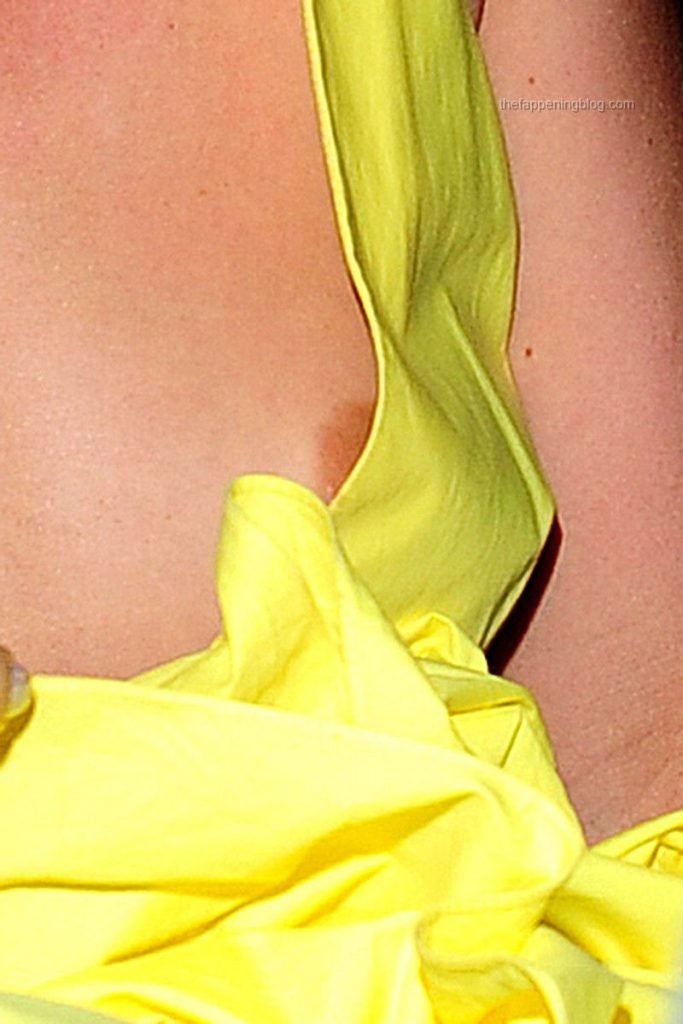 Margot Robbie Nip Slip (70 Photos)