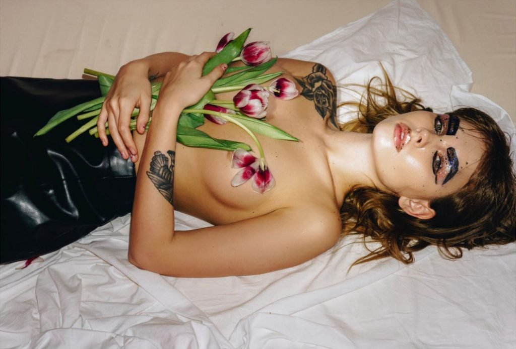 Anastasiya Scheglova Nude &amp; Sexy (23 Photos + Gif)