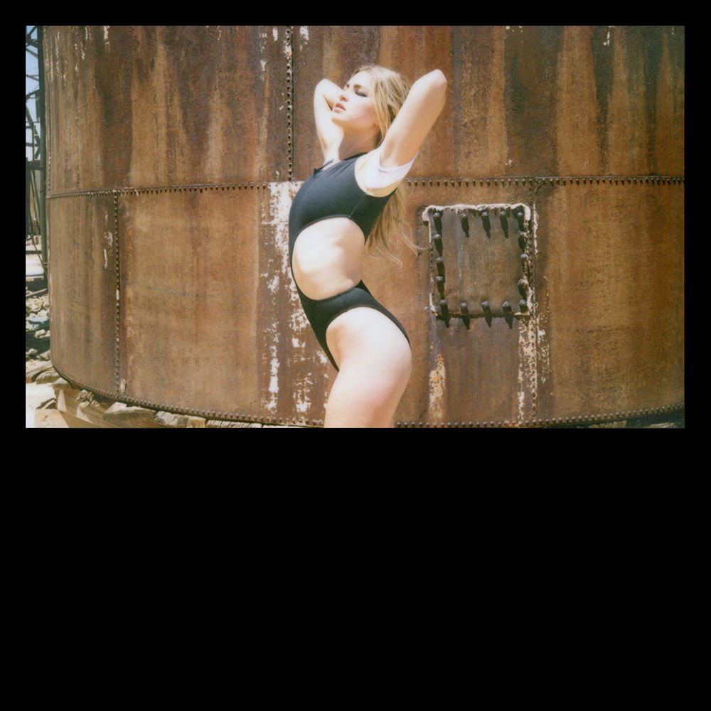 Jennifer Akerman Nude &amp; Sexy (57 Photos + Videos)