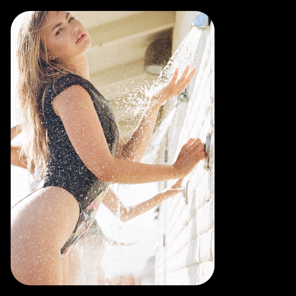 Jennifer Akerman Nude &amp; Sexy (57 Photos + Videos)