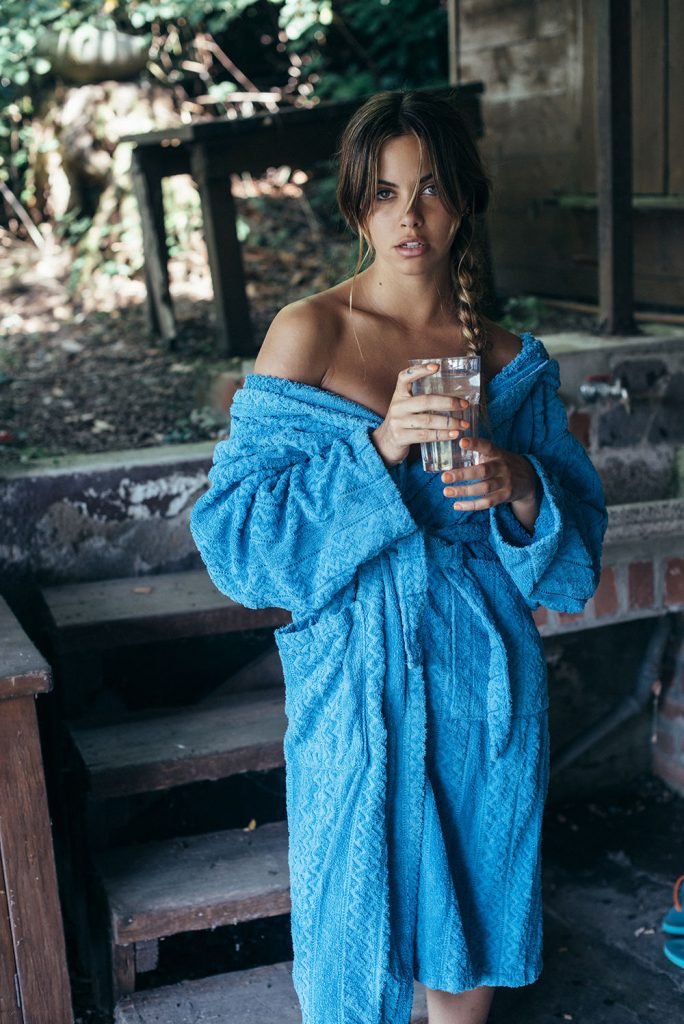 Mimi Elashiry Nude &amp; Sexy (28 Photos)