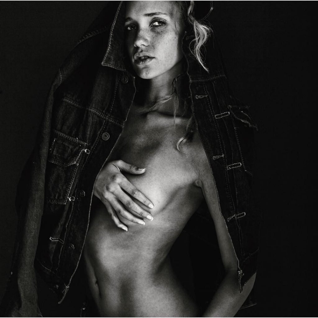 Allie Silva Nude &amp; Sexy (50 Photos)