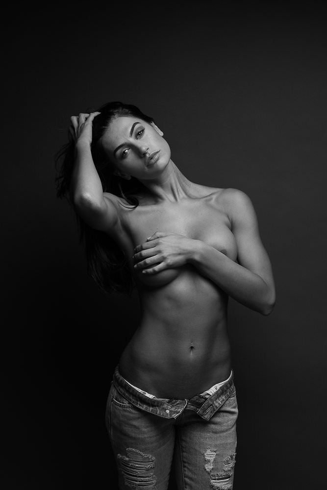 Caley-Rae Pavillard Topless (10 Photos)