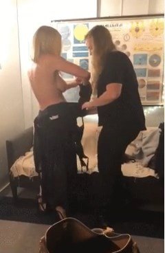 Chelsea Handler Naked (12 Pics + GIFs &amp; Video)