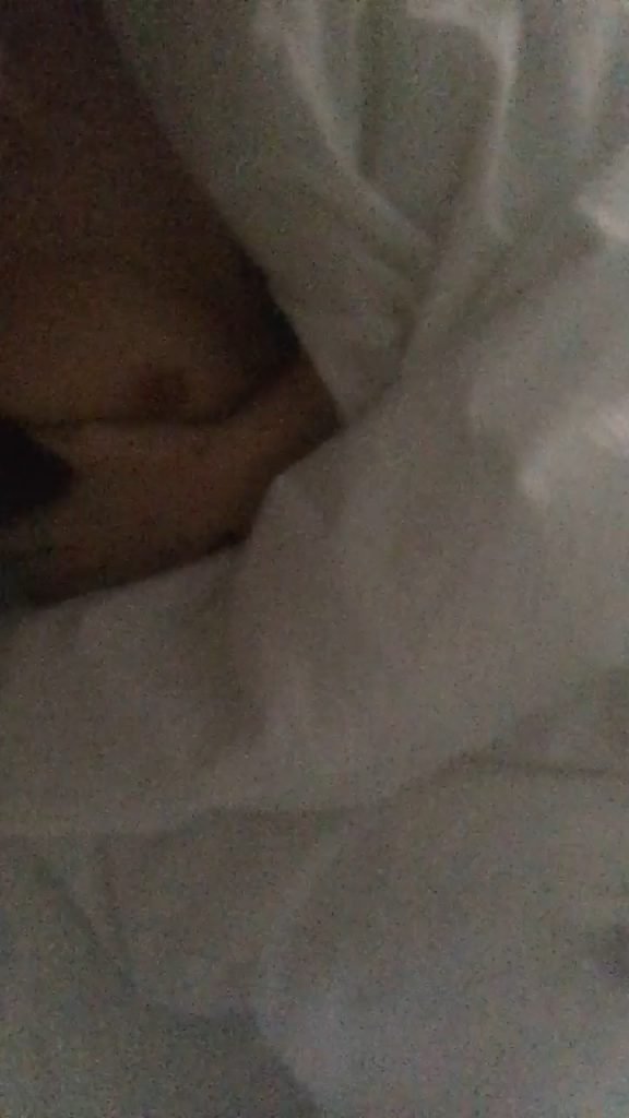 Ella Jolie Topless (5 Pics + Video)