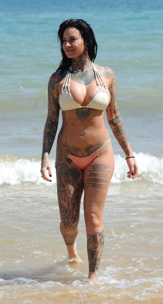 Jemma Lucy Sexy &amp; Topless (14 Photos)