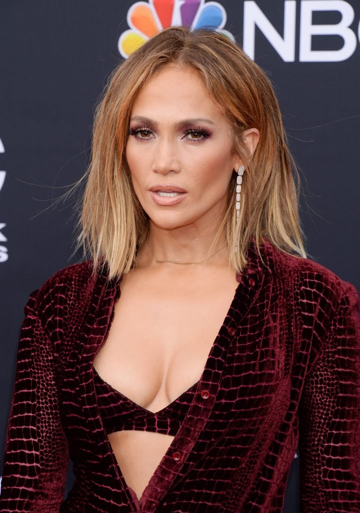 Jennifer Lopez Sexy (52 Photos)